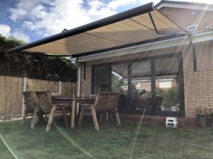 Patio sun awning